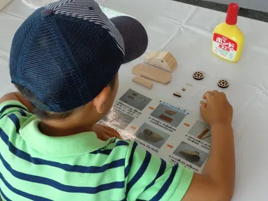 間伐材ワークショップのイメージ