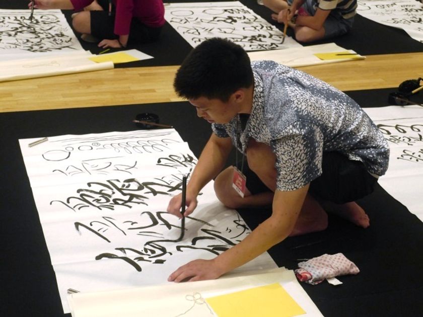 日本の文化を世界の若者に紹介
「クールジャパン サマープログラム」
7月21日～8月2日、駿河台・中野キャンパスで開催