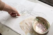 高岡漆器：彫刻や螺鈿細工を施した高度な加飾技術