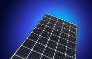 REC Groupは日本の住宅市場専用に開発された新しい50セル単結晶太陽電池モジュールの生産を開始します