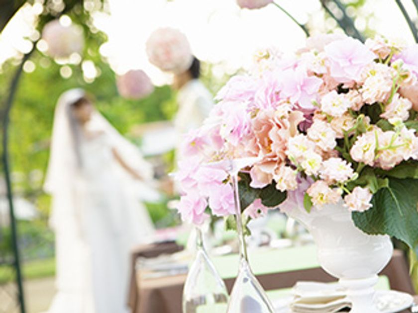 「ナシ婚」 約７割が後悔もナシ！
結婚式実施の義務感も減少傾向