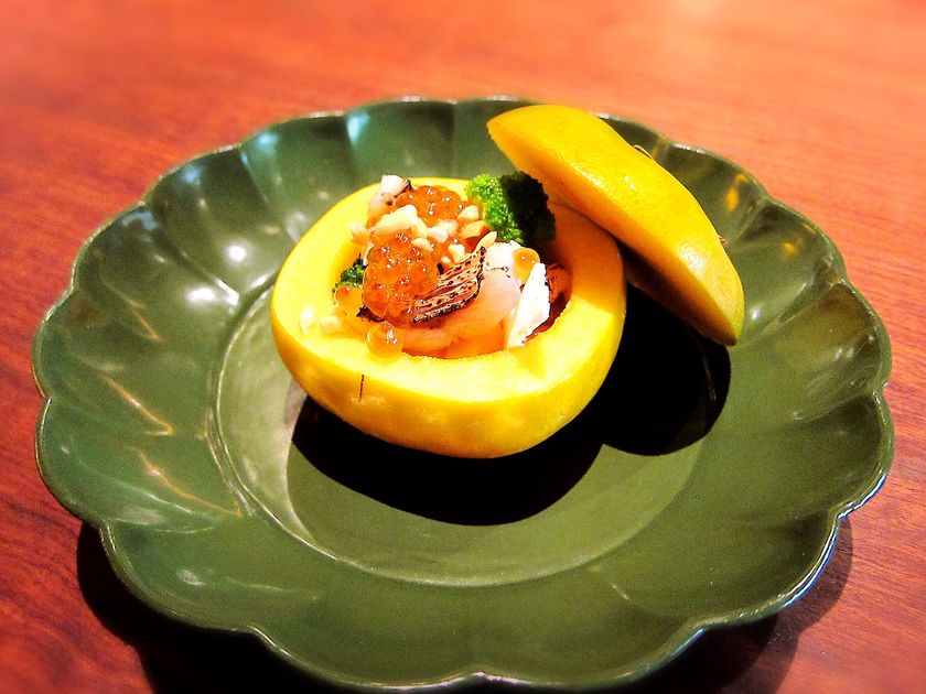 京都の町家で味わう
祇園フレンチ「祇園びとら、」
紅葉限定コースを発表