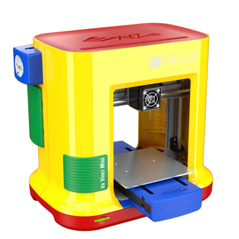 パソコン工房 AKIBA STARTUP にて
手頃なコンパクト3Dプリンター
「ダヴィンチ miniMaker」の展示・販売取扱いを開始