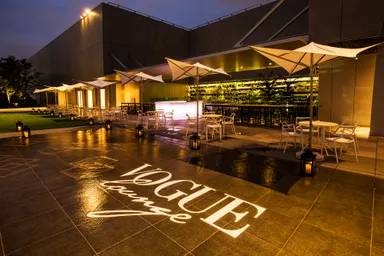 VOGUE LOUNGE