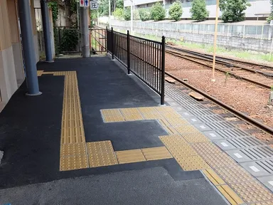 ホーム転落防止対策実施後の出町柳駅１