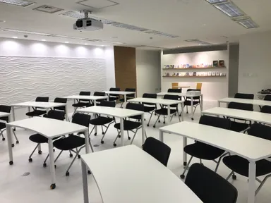 セミナールーム3