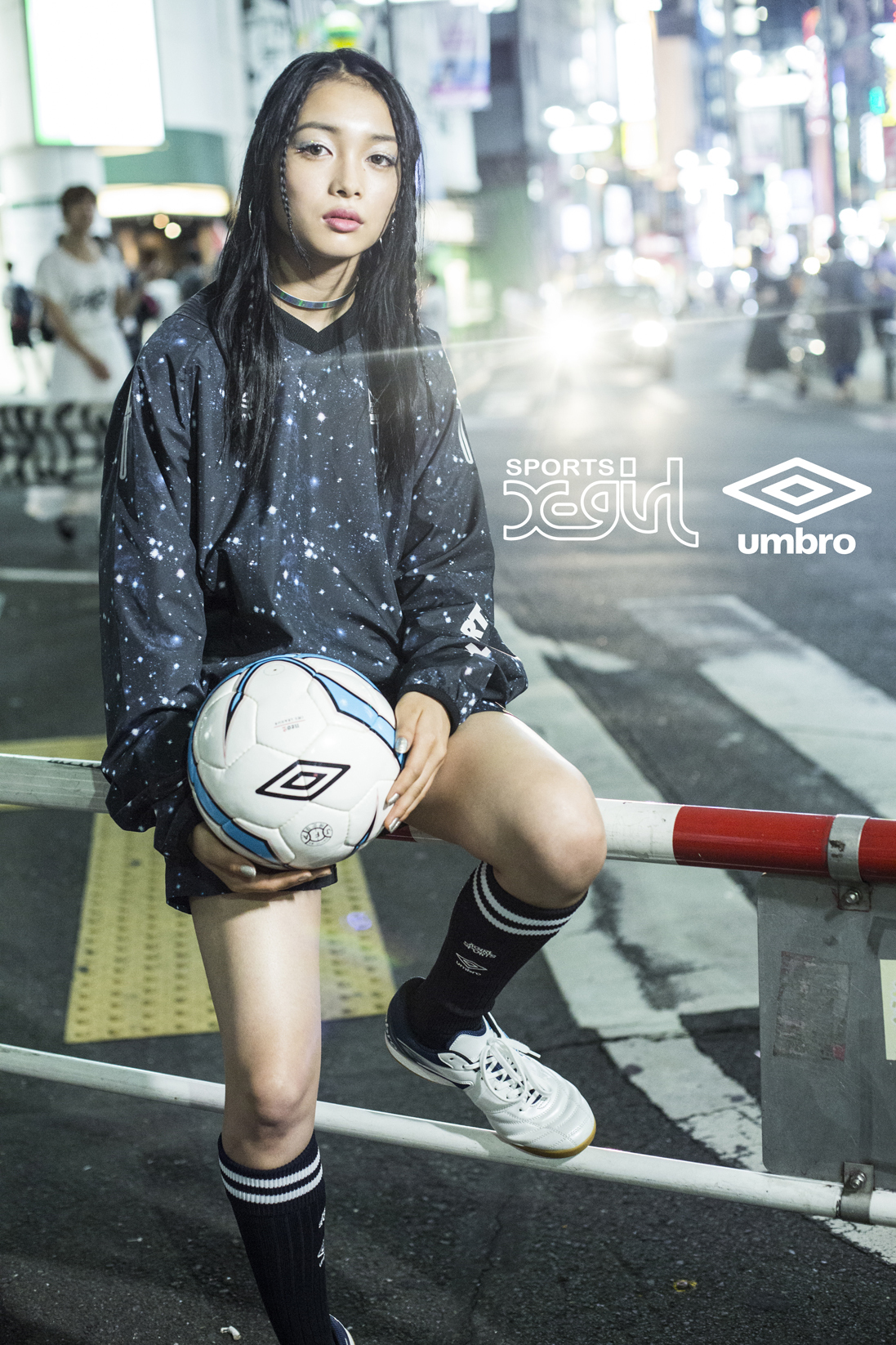X Girl Sports と Umbro のコラボアイテム9 1発売 宇宙柄や両ブランドのロゴを組み合わせたコレクション 株式会社ビーズインターナショナルのプレスリリース