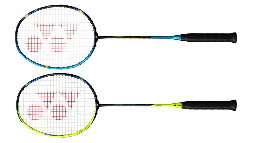 新次元カーボンNamd(エヌアムド)を世界初採用
大きくしなって素早く戻り連続強打を可能とした
バドミントンラケット「ASTROX77」