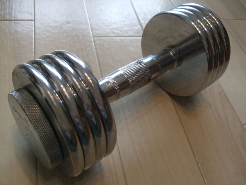 目指す体型から見えた、若者が考える「男らしさ」は
女性にモテることよりも自己満足が大切 