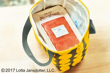 広めのまちで、肉や魚のパックもらくらく入ります