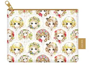 フラットポーチ　税込1,404円