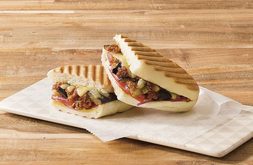 セガフレード・ザネッティ・エスプレッソ、
『揚げナスのトマト仕立てのパニーニ』など
秋の新フードメニューを9月13日(水)に発売