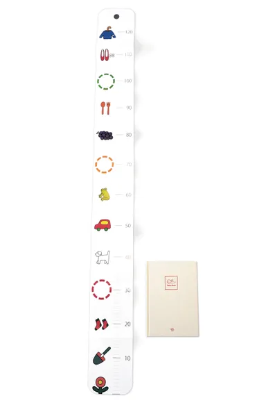 かわいい紙の身長計つき！