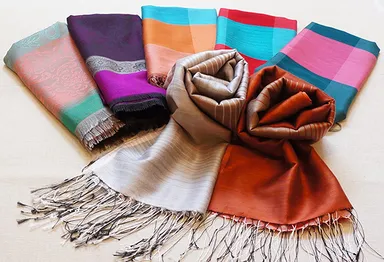 シルク100％　スカーフ(4,980円相当)