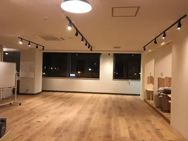 健康塗り壁を使用した気持ちのいい内装(工事中)