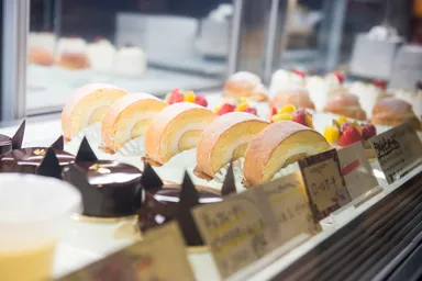 お店同様の実習場で現場を学びます