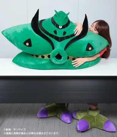 機動戦士ガンダム ひとやすみヘッドクッションDX ビグ・ザム 初回特典(ビグ・ザム 足型スリッパ)付属　使用イメージ(5)