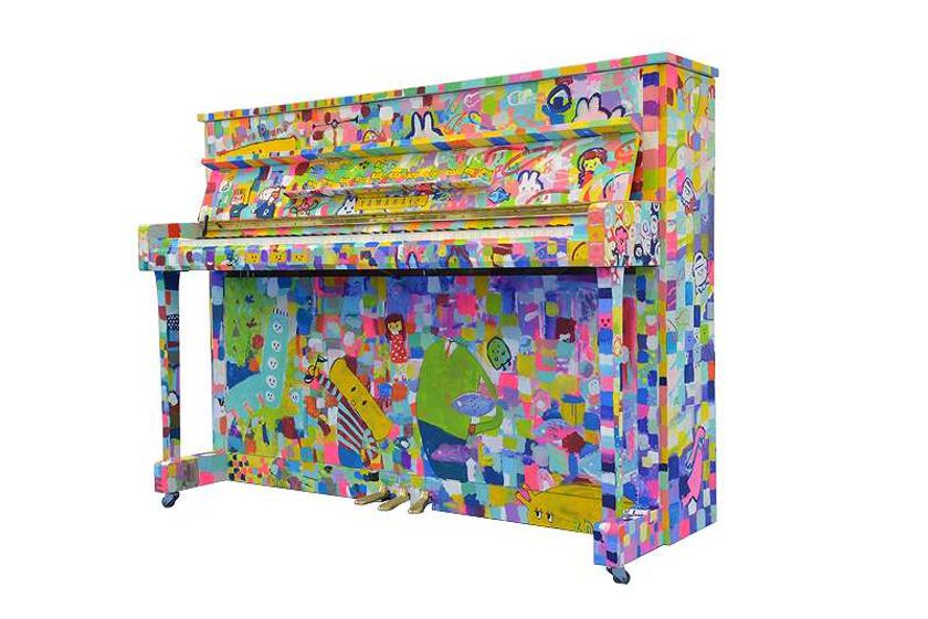 「ペイントピアノ」を新宿駅に設置
誰でも自由に弾ける！
ステーションピアノイベントを開催