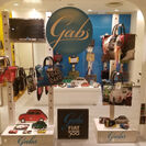 『Gabs』の直営店がホテルニューオータニ大阪にオープン！イタリアのカーブランド「FIAT」とのコラボアイテムを展開