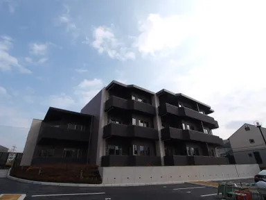 ルネスマンション緑丘全景