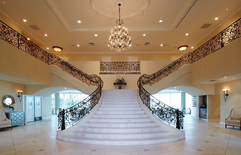 53 By The Sea(フィフティスリー バイ・ザ・シー)
第34回 HALE’AINA(ハレアイナ)賞 2018にて
Most Romantic部門で《GOLD》を受賞