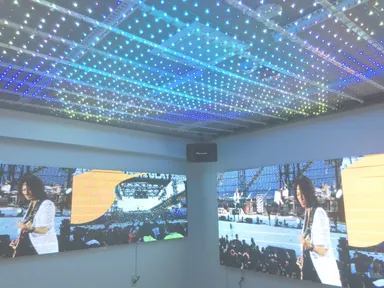 50万球のLEDでLIVE空間！