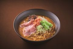 【調理イメージ】スパイシー海老味噌ラーメン