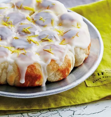 「基本のちぎりパン」にレモンアイシングをかけて