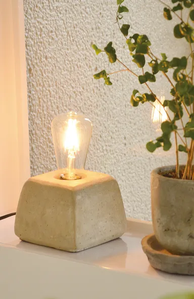 CONCE1(コンセ1)5,500円／電球付：9,000円