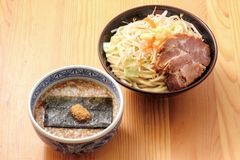 背脂濃厚 つけ麺「番長」