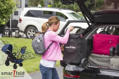 車でおでかけ(イメージ画像)