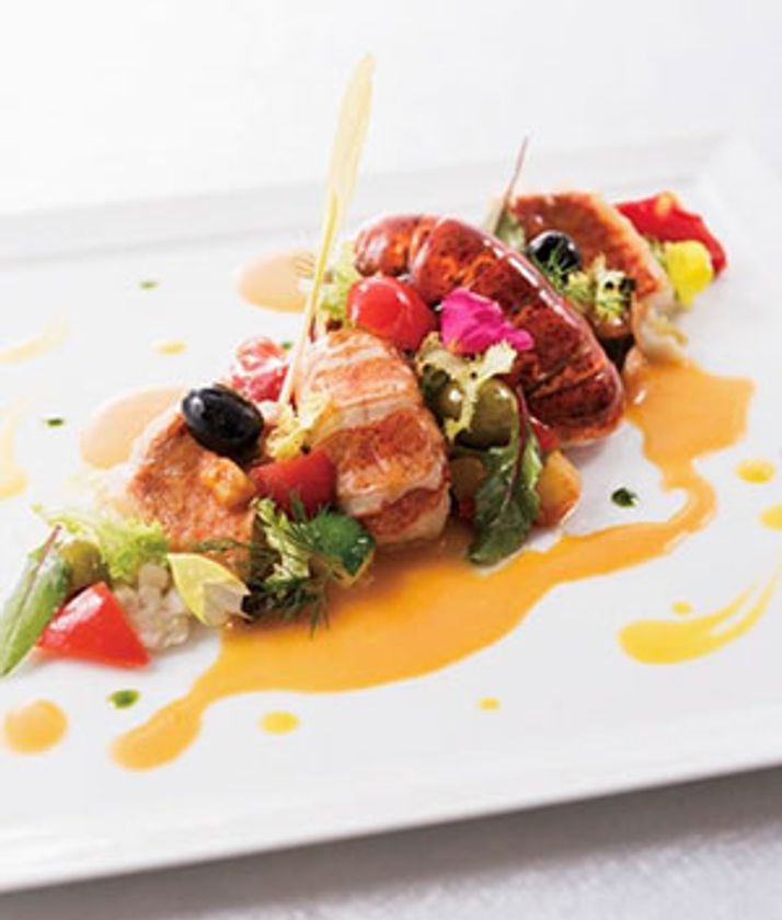 エビ好きにはたまらない！女子会にもオススメ！
見た目にも美しい オマール・ランチ
宝塚ホテル　仏蘭西料理「プルミエ」にて  11月30日（木）まで