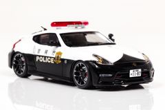 NISMO Z 警視庁：右前