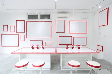 アイデアルーム 1階