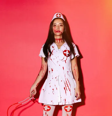 価格は2,000円台～3,000円台。10月4日(水)より10デザイン以上を順次販売予定。