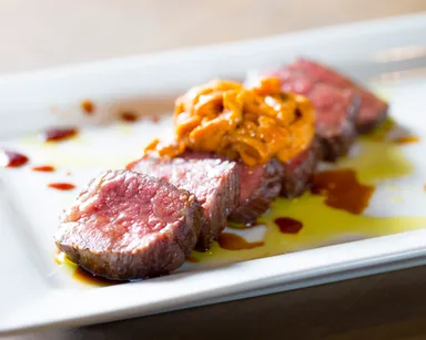 極上旬熟成ステーキ雲丹添え１人前