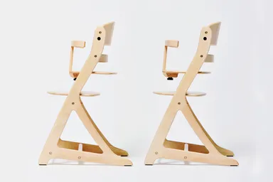 すくすくチェア プラス 座板奥行き調整できます