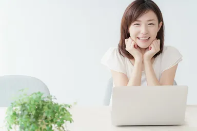 デザイナーを自社のスタッフのように活用できます