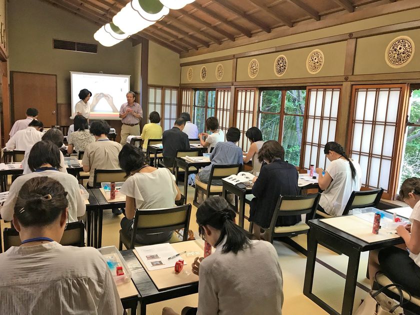 【近鉄リテーリング】
料亭「百楽荘」にて 訪日外国人向け
「料亭の“おもてなし”と日本文化の体験プラン」
の取扱いを開始！