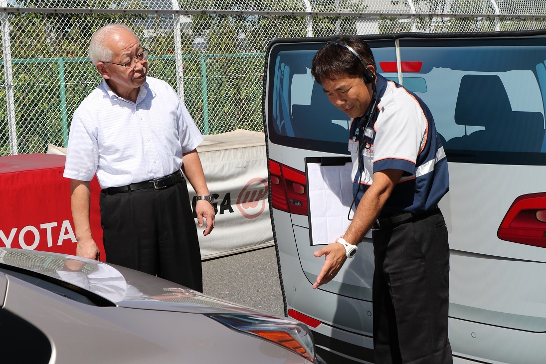 トヨタ ドライバーコミュニケーション シニア講習 スタート 株式会社 アムラックストヨタのプレスリリース