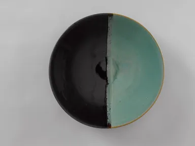 鳥取民藝の象徴―牛ノ戸焼の染分皿