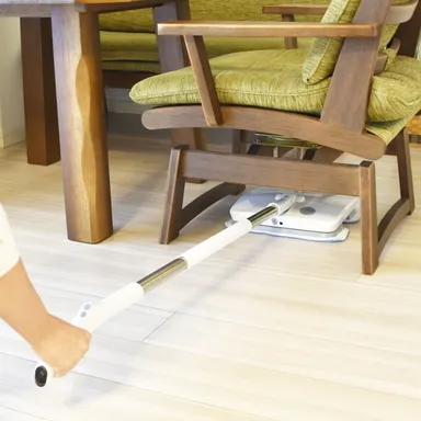 家具の下にも入ります