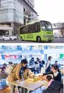 (上)梅田巡回バス「うめぐるバス」　(下)梅田スノーマンフェスティバル2017