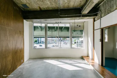 クリエイター向けのアトリエ兼住居としてリノベーション