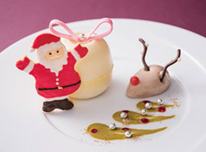 開けて 楽しい、食べて 美味しい、冬の贈り物
サンタクロースが運ぶ、ひと足早いクリスマス。
クリスマス限定スイーツ「Plaisir(プレジール)」