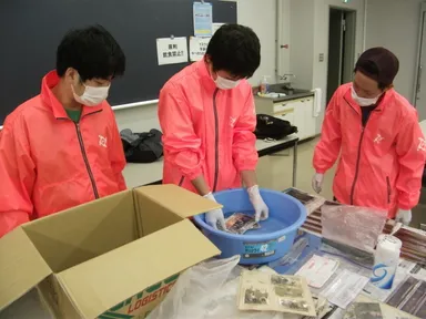 写真2：「あなたの思い出まもり隊」の活動