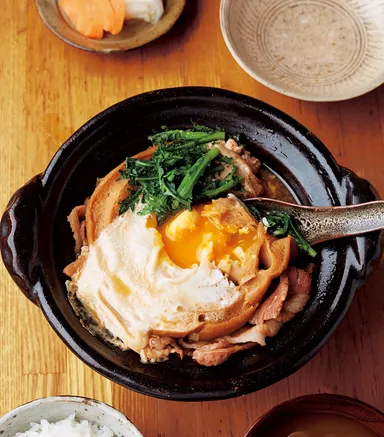 先代から受け継ぐ冬の定番メニュー「肉豆腐」