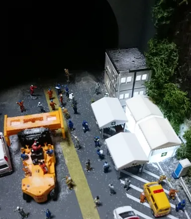 ジオラマ「トンネル 闇に鎖された男」2