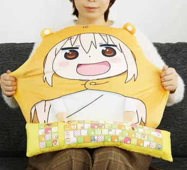 人を干物妹にしてしまう！？ 干物妹！うまるちゃんR PCクッション　使用イメージ4