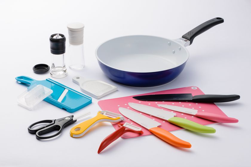 キッチン用品のアウトレットショップを初オープン